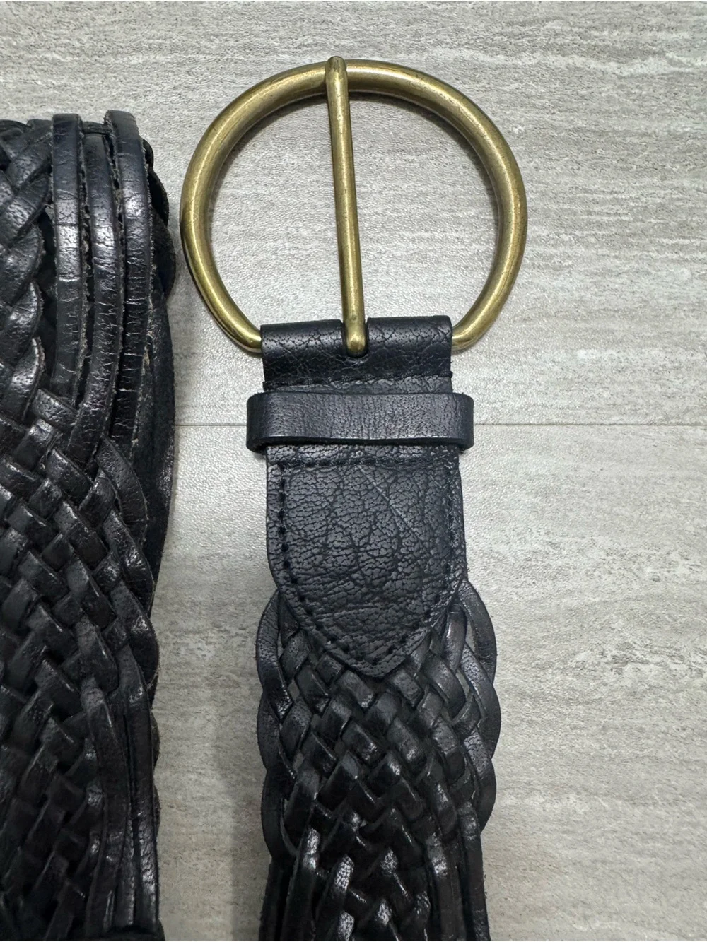 Woven Leather Circle-Buckle Waist Belt - Black